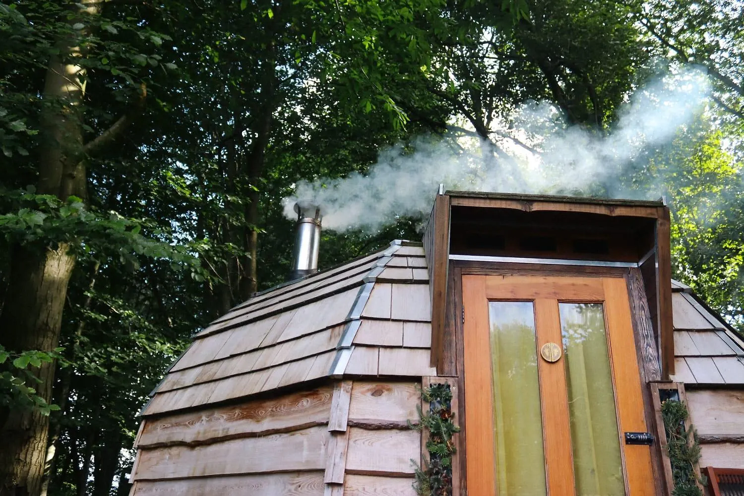 Oku Wooden Pod, Newburgh Priory Estate Villa York