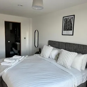 Minster Icona 250 Free Parking & Gym Apartment