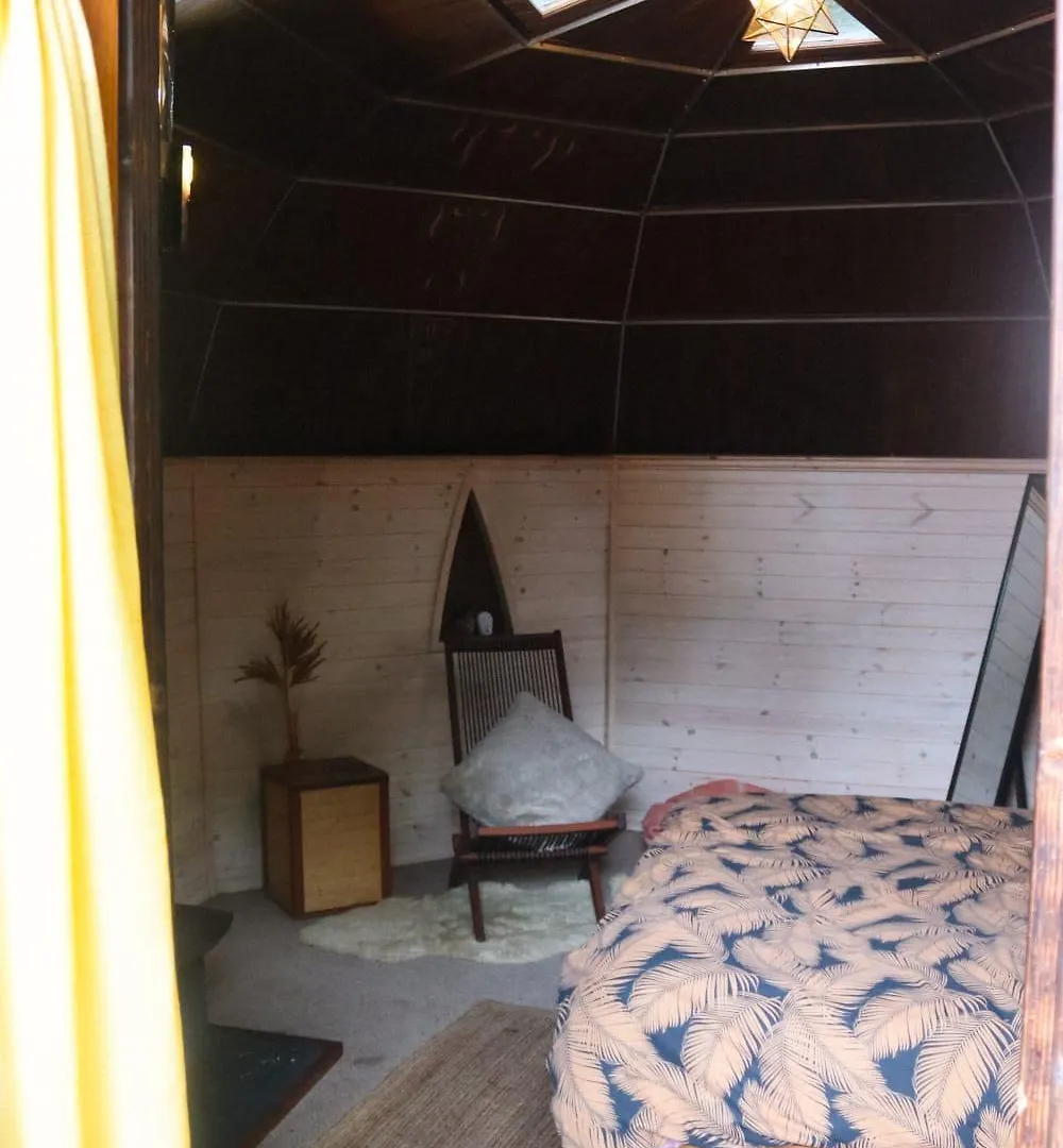 Chalet Oku Wooden Pod, Newburgh Priory Estate Villa York