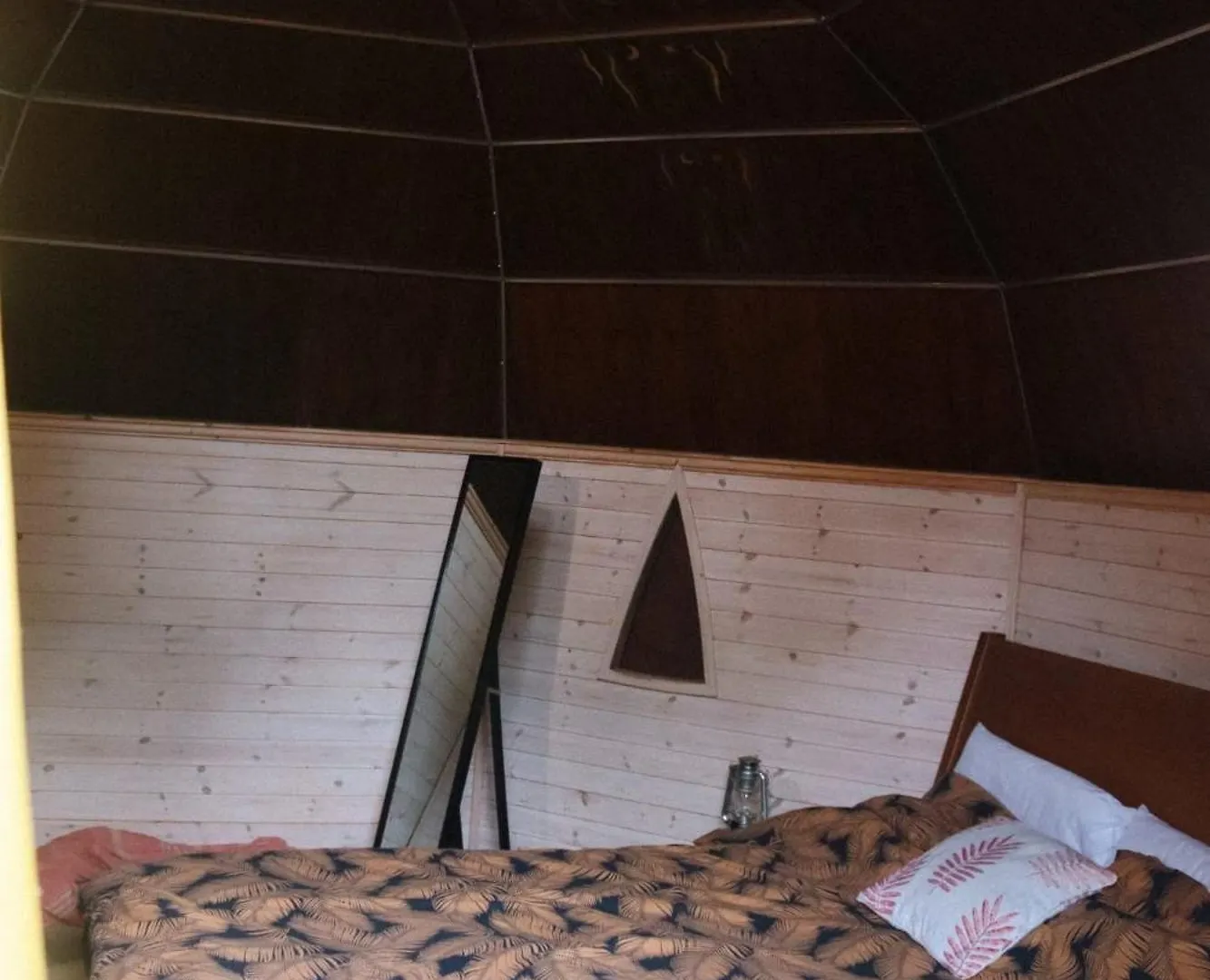 Oku Wooden Pod, Newburgh Priory Estate Villa York